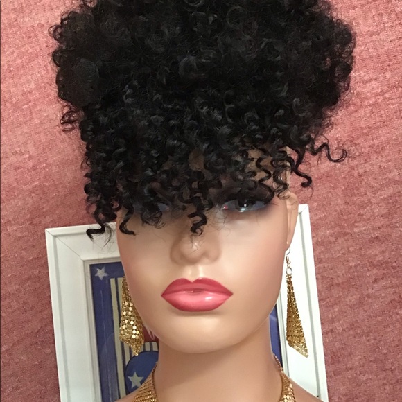 Amazing Gold Color Necklace for Woman Necklace Only - Picture 3 of 4